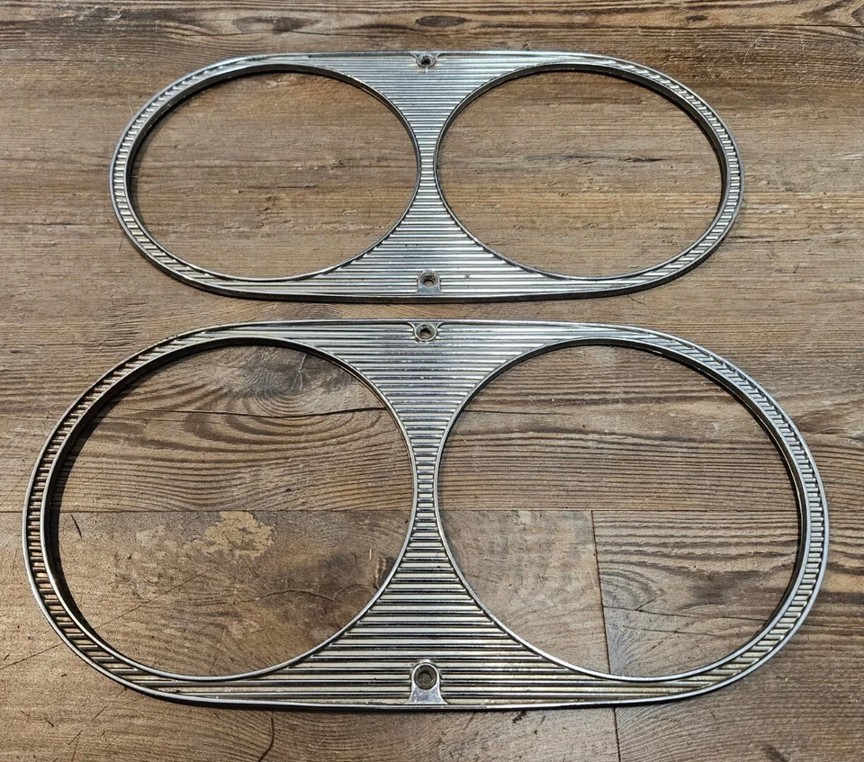 Biseles de faros izquierdo y derecho Ford Thunderbird 1961 1962 1963 OEM Foto 3 de 4