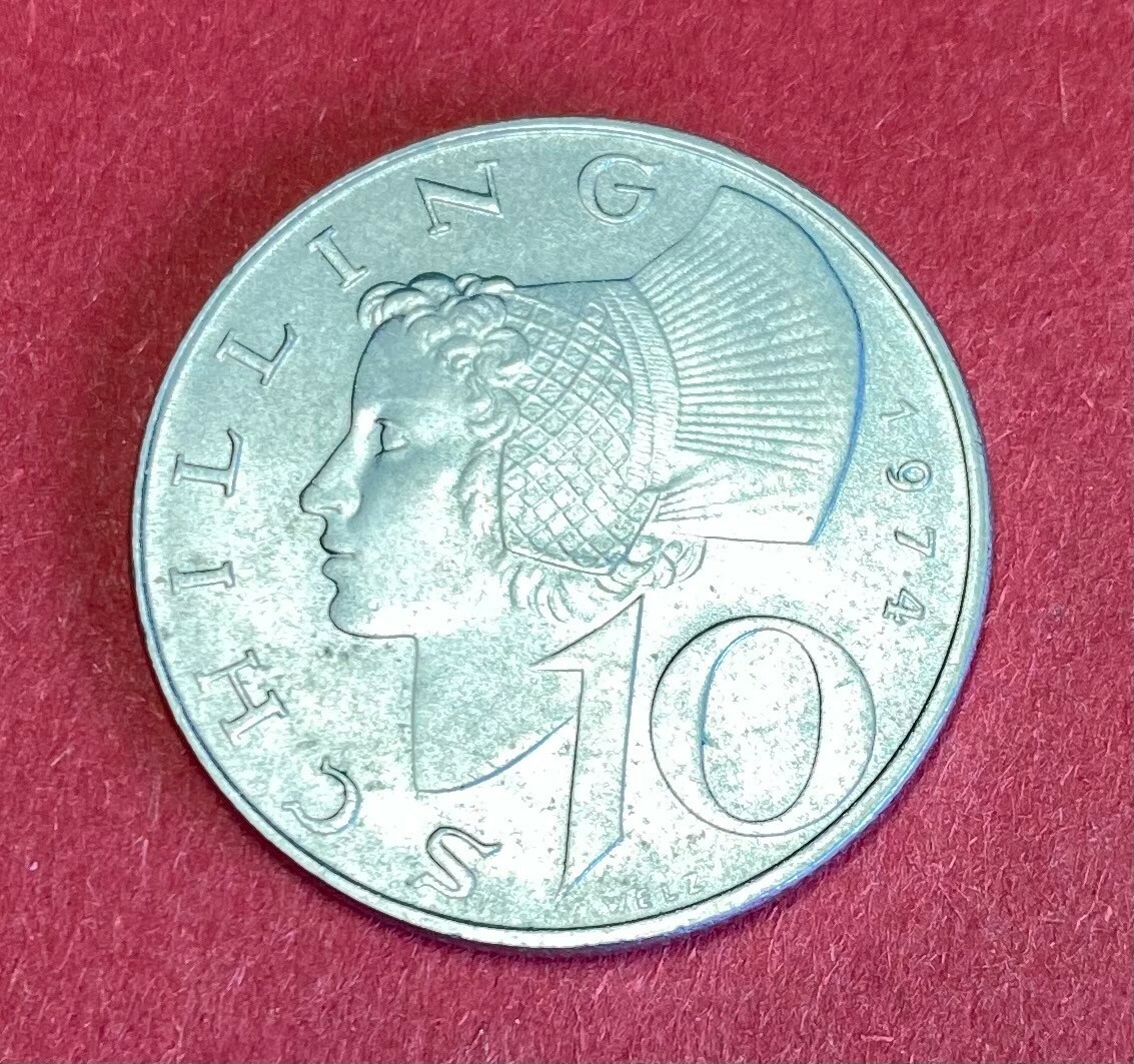Foto 1 di 2