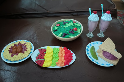 OUR GENERATION RETRO DINER REPLACEMENT FOOD MEATBALLS SANDWICH FRUIT PLATE SUNDE