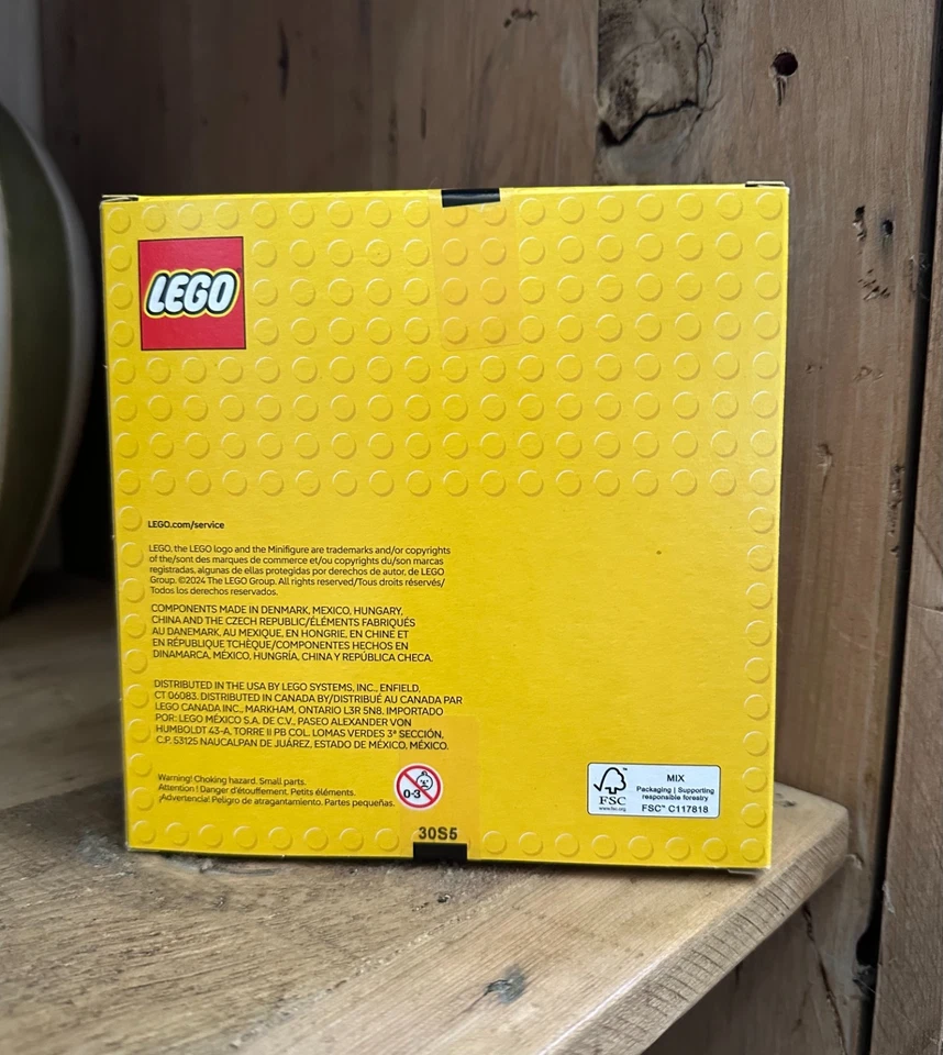 NEW LEGO 6607199 Retro Space Explorer Lego Insiders 2025 Reward  Sealed Box - Image 4 of 4