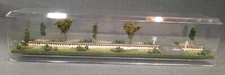N SCALE  16" SINGLE TRACK- TRAIN DISPLAY CASE-SUMMER SCENE-w/ RAILROAD CROSSING