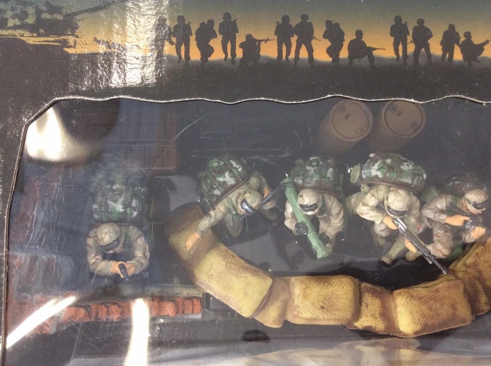 US Army Infantry Division  Iraq 2003 Force Of Valor 83006  1:32 - Immagine 4 di 4