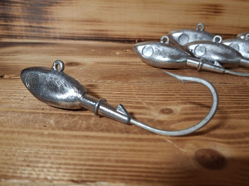 Qty 10 - 3 oz Minnowhead Jig W/Bait Keeper - 7/0 Mustad - Unpainted - Picture 2 of 7