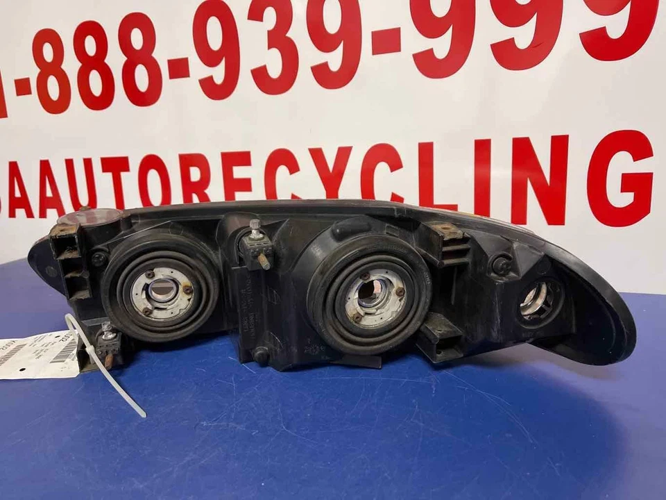 Conjunto Faro DODGE INTREPID Derecho 98 99 00 01 02 03 04 Foto 3 de 4