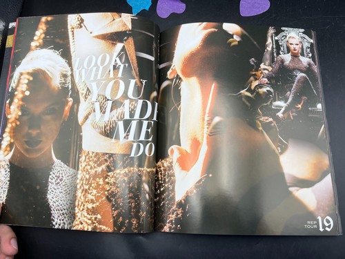 Libro oficial del programa de la gira del estadio de conciertos Taylor Swift Reputation - Imagen 11 de 24