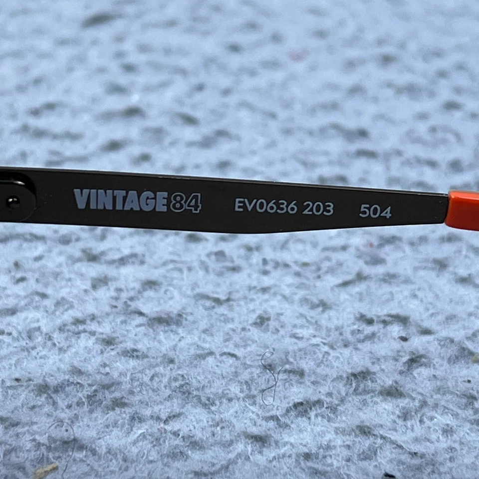 Очки солнцезащитные Nike Vintage82 Aviator EV0636 203 темно-коричневые линзы унисекс оранжевые - Изображение 4 из 4