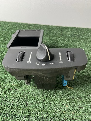 94-96 Impala Caprice OEM Headlight and Interior Light Dimmer Control Panel - Picture 2 of 4