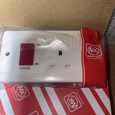 MK 45A Herdschalter rot DP 13A Schaltsteckdose MB5060WHI