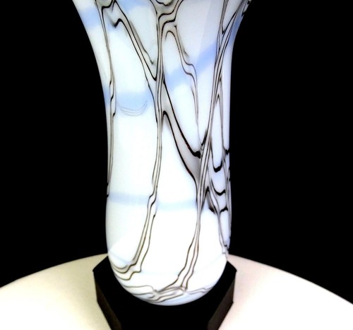 Jack Loranger Signed Hotglass Copper Phosphorus Lined 8 3/4" Art Glass Vase 2006 - Picture 2 of 12