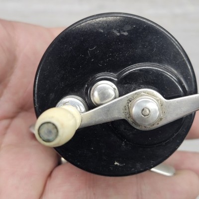 Vintage Bronson J.A. Coxe Coronet 25 Fishing Reel w/ Leather Case