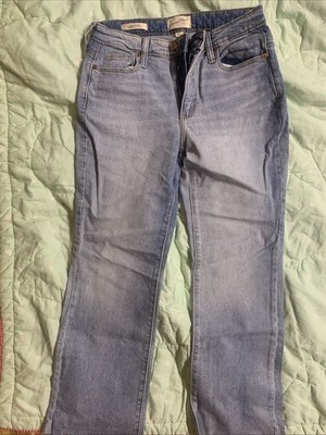 Universal Thread NWT Medium Wash High-Rise Skinny Distressed Jeans Sz 4/27R