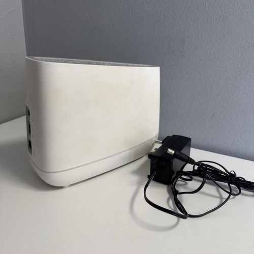 Vivint SM2-2W10 Smart Drive 4-Kanal Wireless 1TB DVR mit Netzkabel