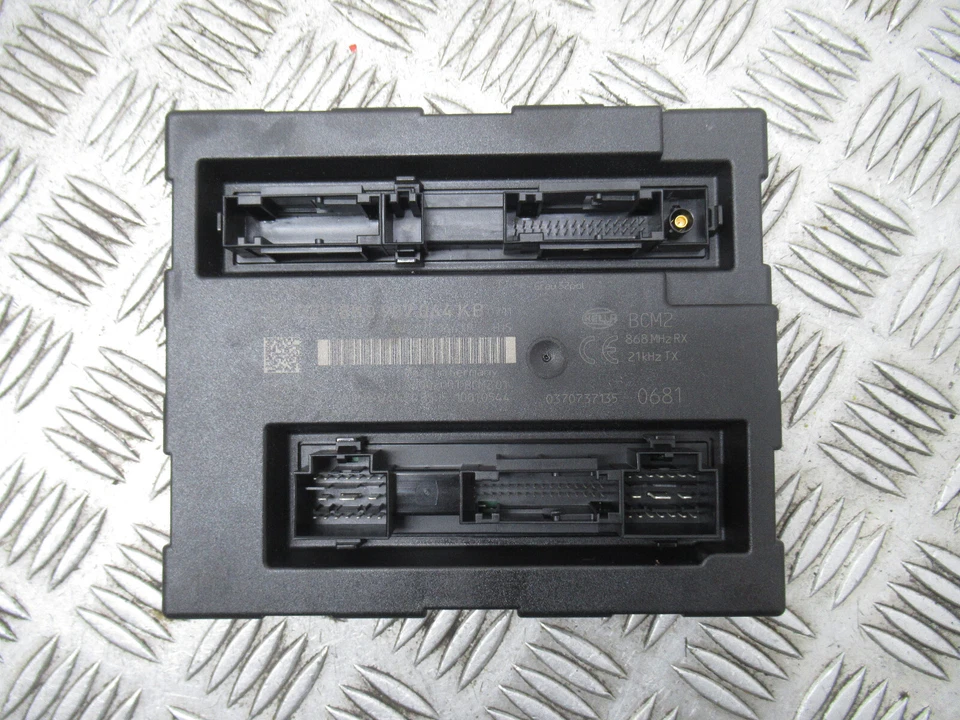 2015 AUDI A5 SE 8T3 1.8 TFSI MK1 2DRS COUPE BCM BODY CONTROL MODULE REF517 - Image 2 of 4