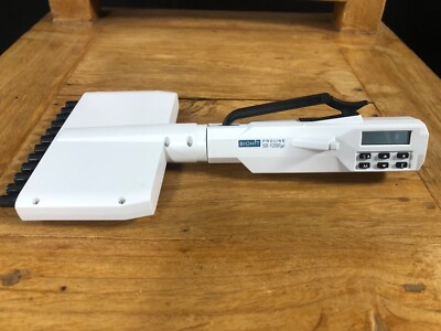 Pipetta Elettronica BIOHIT PROLINE 50-1000 &micro;L Con Base Di Ricarica &ndash; Usata