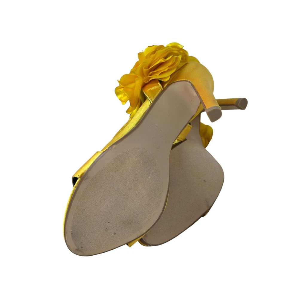 Sandalias de tacón Liliana amarillo satinado flor correa al tobillo tiras talla 6 Foto 2 de 4