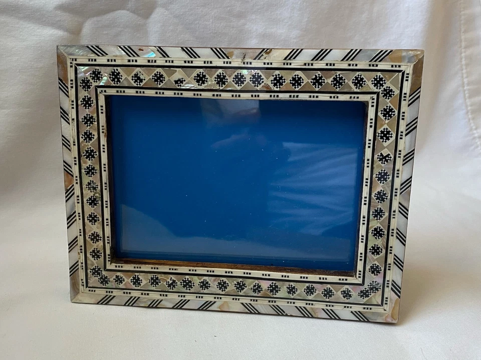 Egyptian Wood Mother of Pearl Black Inlaid Handmade Picture Frame 7"X5.25" #241X - Image 2 of 3