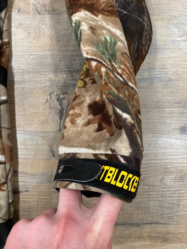 Realtree Camo Scentblocker Bone Collector Size Medium Hunting Jacket - Picture 10 of 11