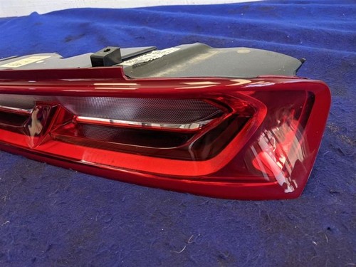 2016-2018 Chevrolet Camaro LS LT SS Passenger Taillight Lamp Lens New Take Off - Foto 8 di 12