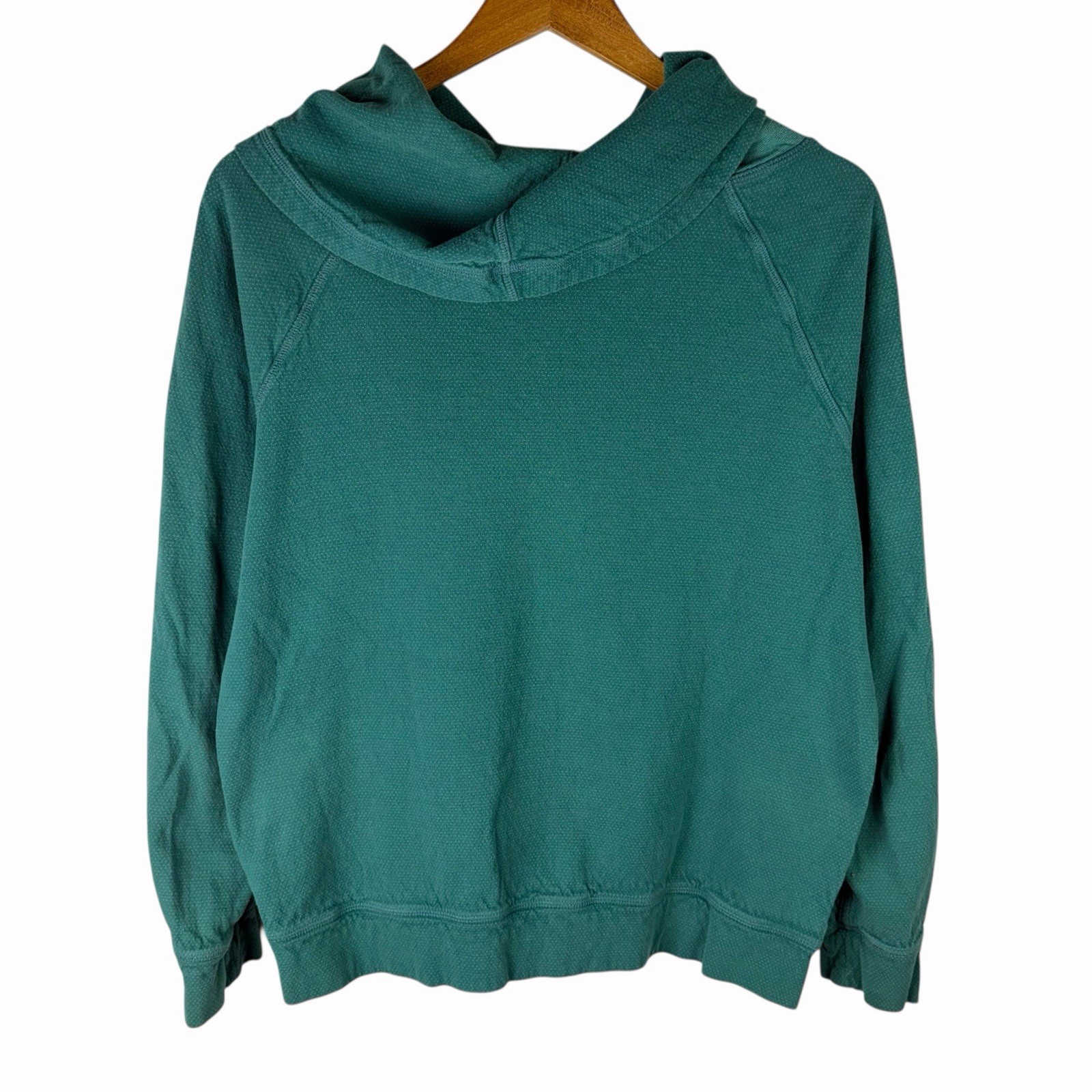 Patagonia Green Funnel Neck Womens Size M Pullover Sweatshirt Pockets Outdoor thumbnail 3
