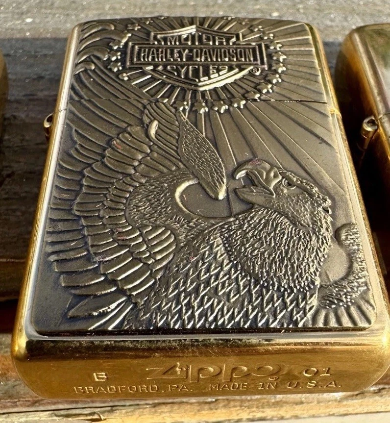 Preços baixos em Zippo Harley-Davidson Eagle em Motocicleta
