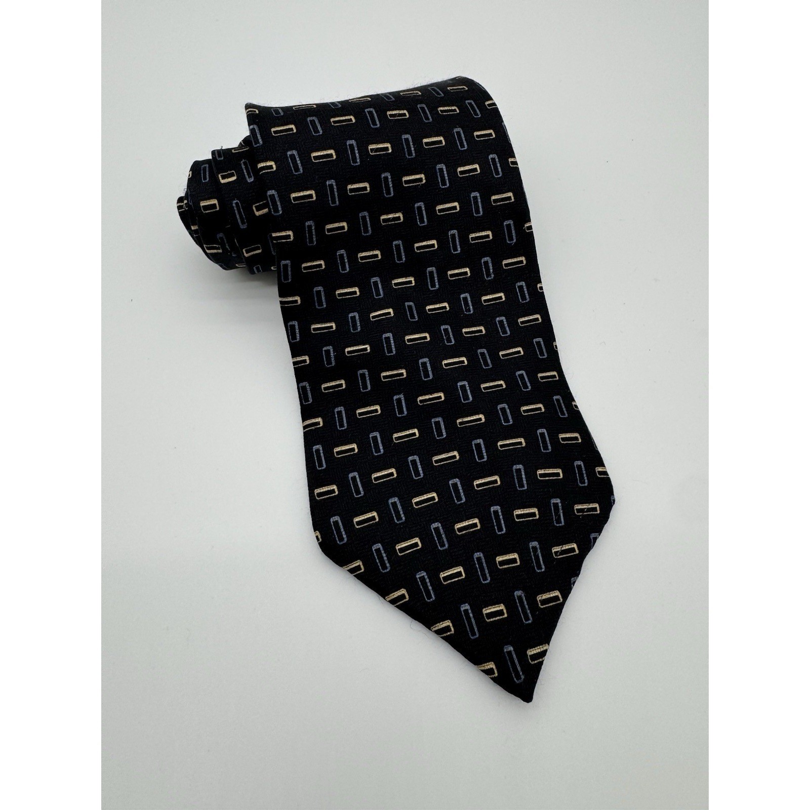 Bill Blass Neo Silk Tie Black Blue Gold Geometric Pattern Classic Designer Tie