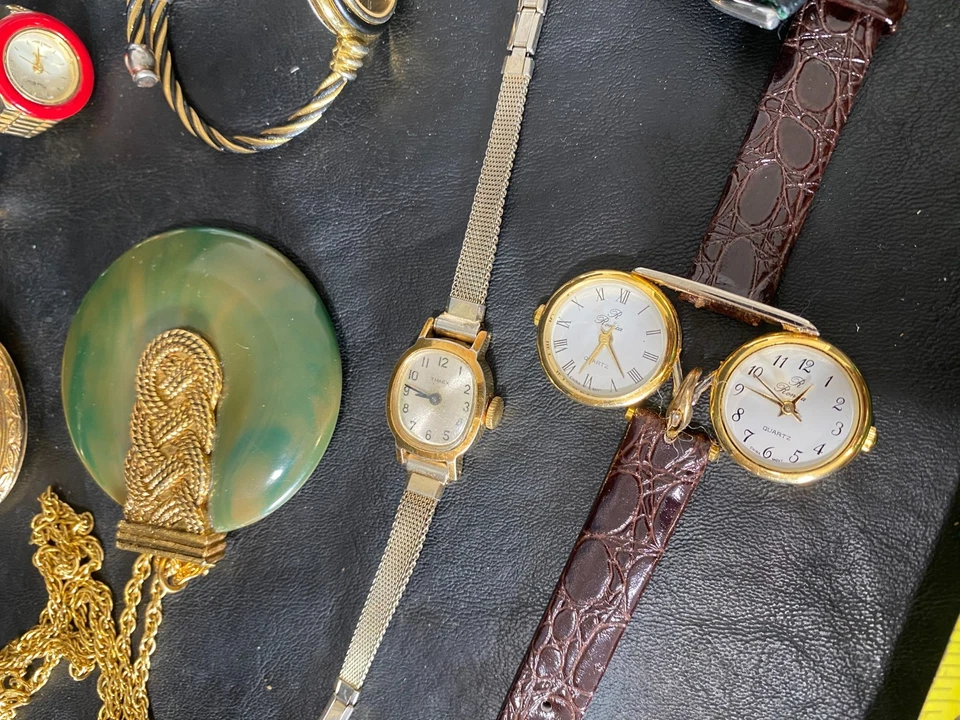 Lorus Mickey Mouse Timex Expedition refurb vintage watch lot some w/ nice - Image 3 of 4