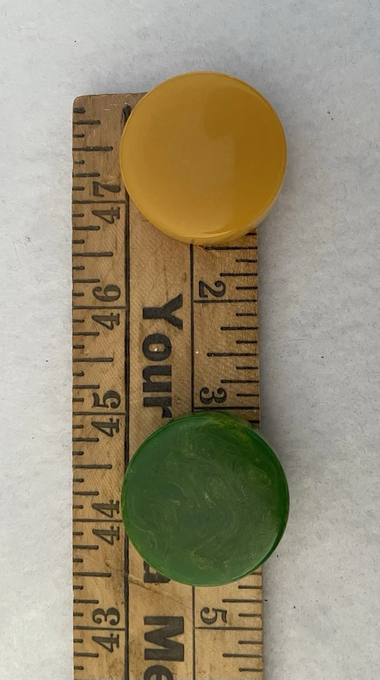 Vtg Backgammon Set  Green & Butterscotch 1.5" Bakelite Crisloid Linen Case Keys - Image 2 of 4