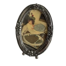 Vintage Silver Plated Oval Photo Frame Silver Tone Made In Taiwan