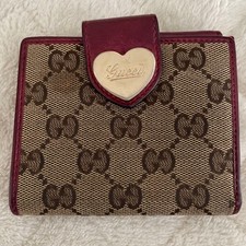 Gucci GG Canvas Heart Logo Plate Bi-fold Wallet Brown Compact Accessories F472