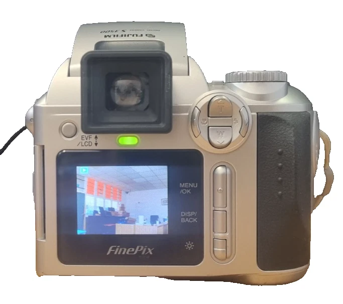 Fujifilm FinePix S3500 4MP 6x Optical Zoom  Digital Camera – Silver (J1), photo 3 of 5