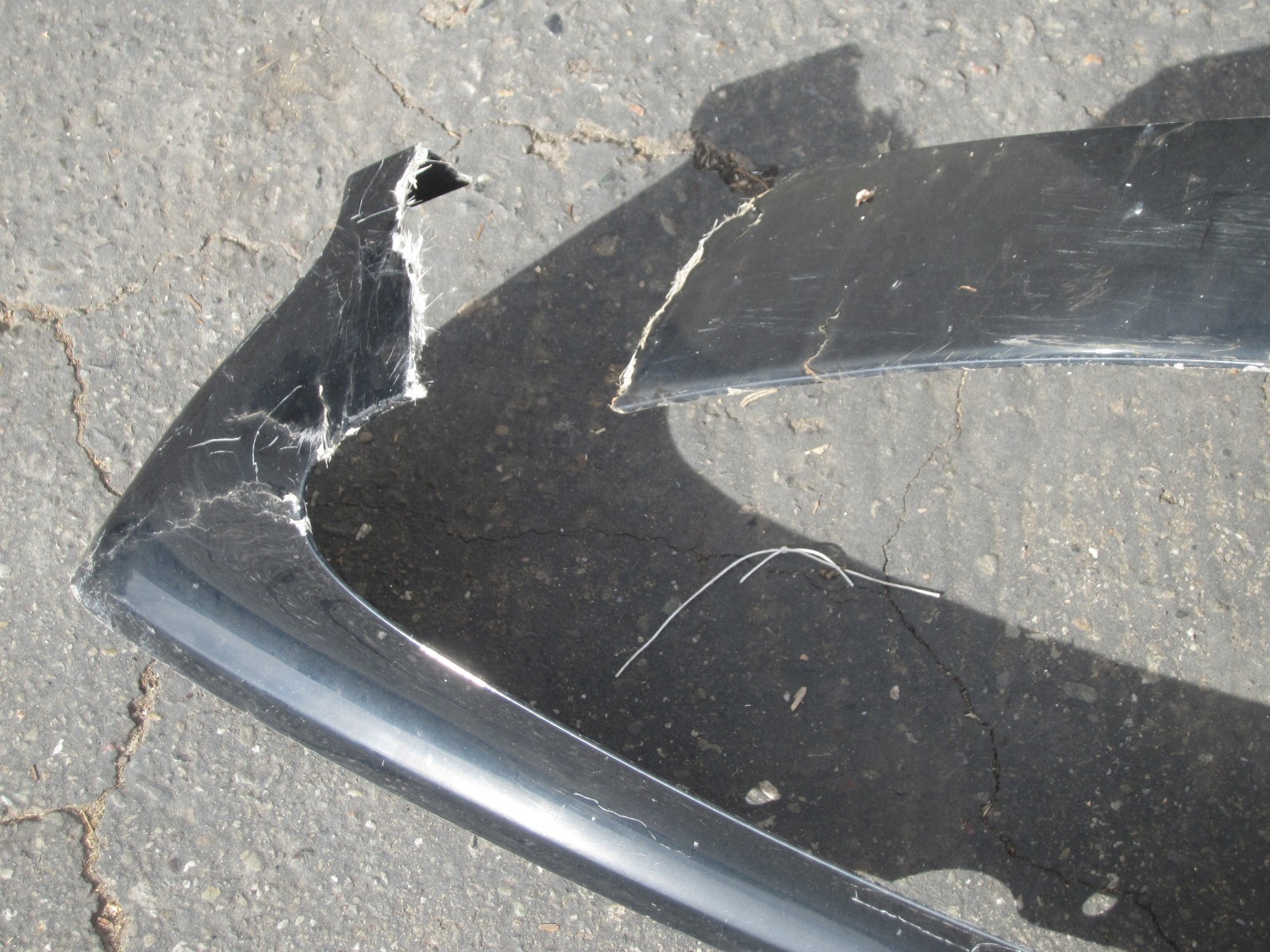 Aston Martin DB9  Rh  Fender 