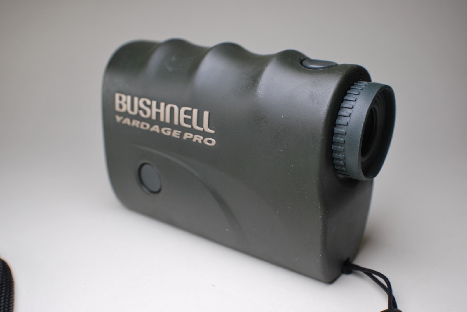 Bushnell Yardage Pro Scout Rangefinder Golf Laser Range Finder Works