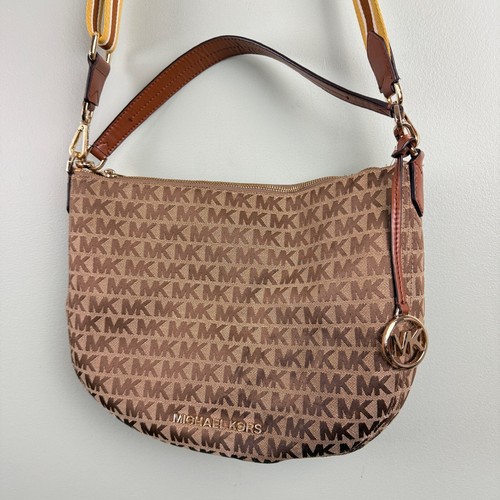 Michael Kors Beige Canvas Jacquard Bedford Hobo Crossbody Bag + Strap Monogram - Picture 3 of 17