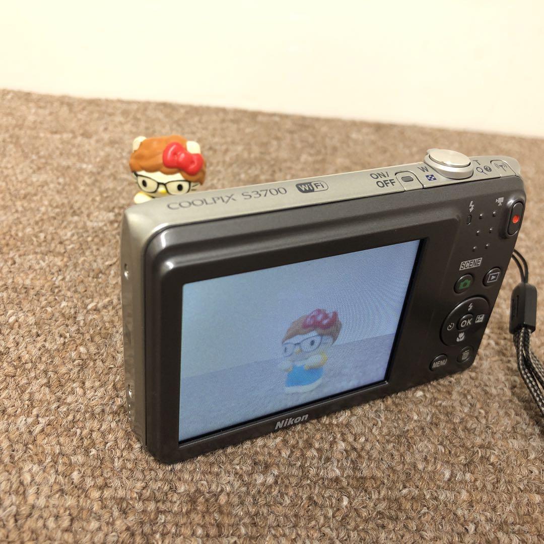 Nikon COOLPIX S3700,Silver,8x,2.7in,20MP,Wifi Excellent from Nikon COOLPIX S3700,Silver,8x,2.7in,20MP,Wifi Excellent from