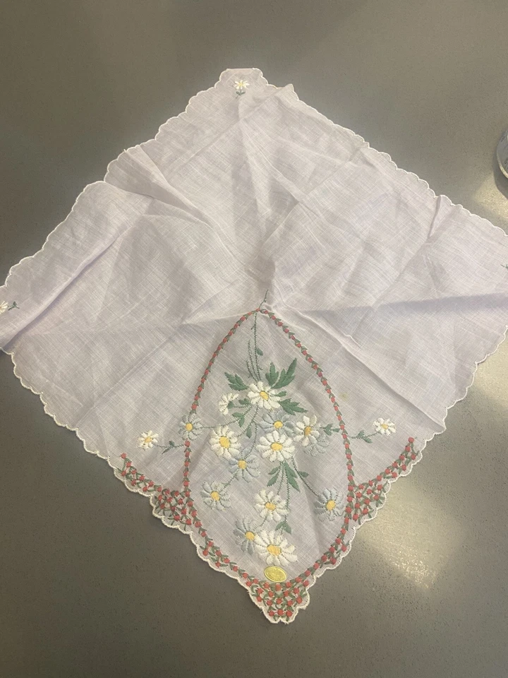 Vintage Cotton Ladies Pink Wedding Hanky Handkerchief Switzerland Embroidered - Image 2 of 4