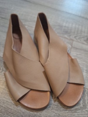 Gentle Souls by Kenneth Cole Latilda Womens Sandals Sz 9M Brown Leather Slip-On