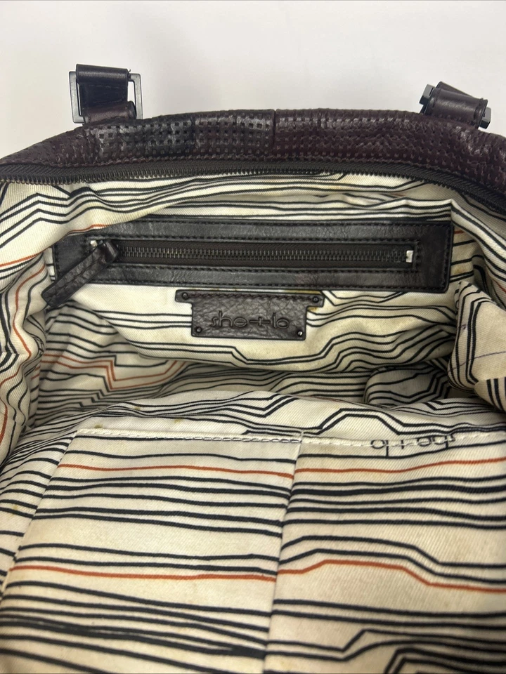 She + Lo 黑色穿孔 100% 皮革流浪汉可调式单肩包手提包 — 第 4/4 张图片