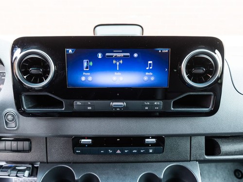 2025 Mercedes-Benz Sprinter 2500 Passenger 170 WB - Picture 14 of 31