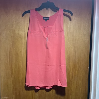 Fortune & Ivy Coral V-Neck Sleeveless Top Size Medium MSRP $44.00