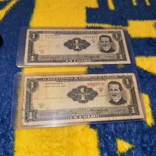 El Salvador Colon Banknote.