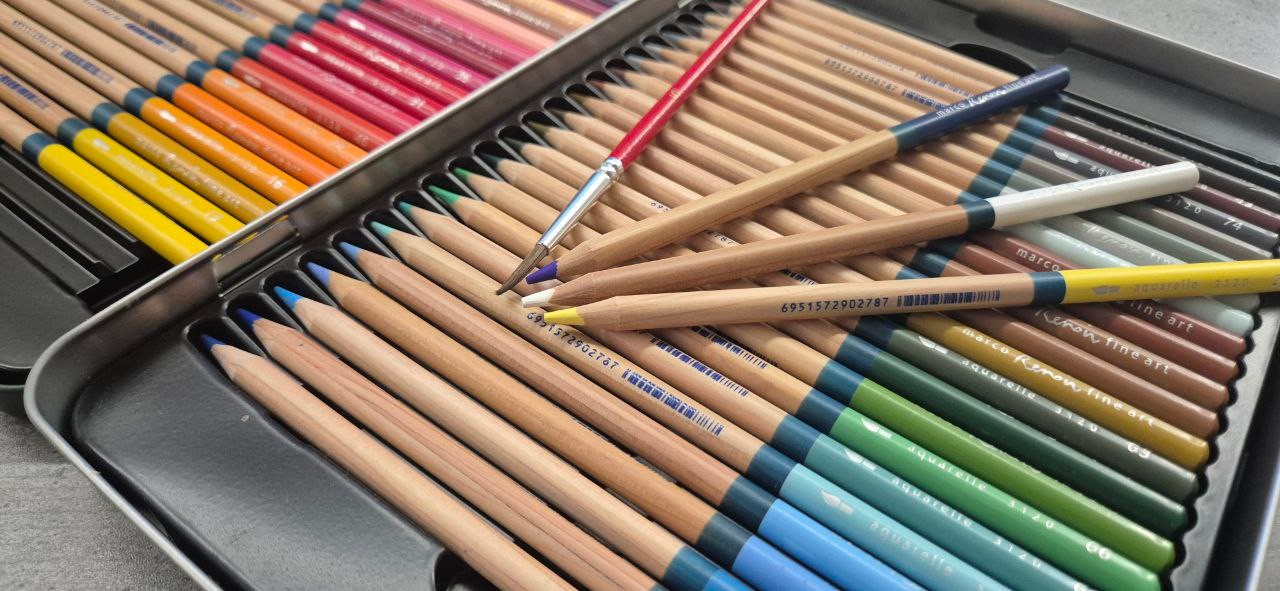 &ndash; 48 Colors Artist Drawing Set