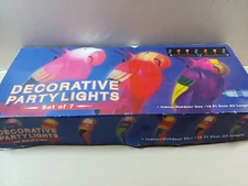 Vtg Plastic Blow Mold 7 PARROT String Lights 8" Birds 16 Foot Total Length