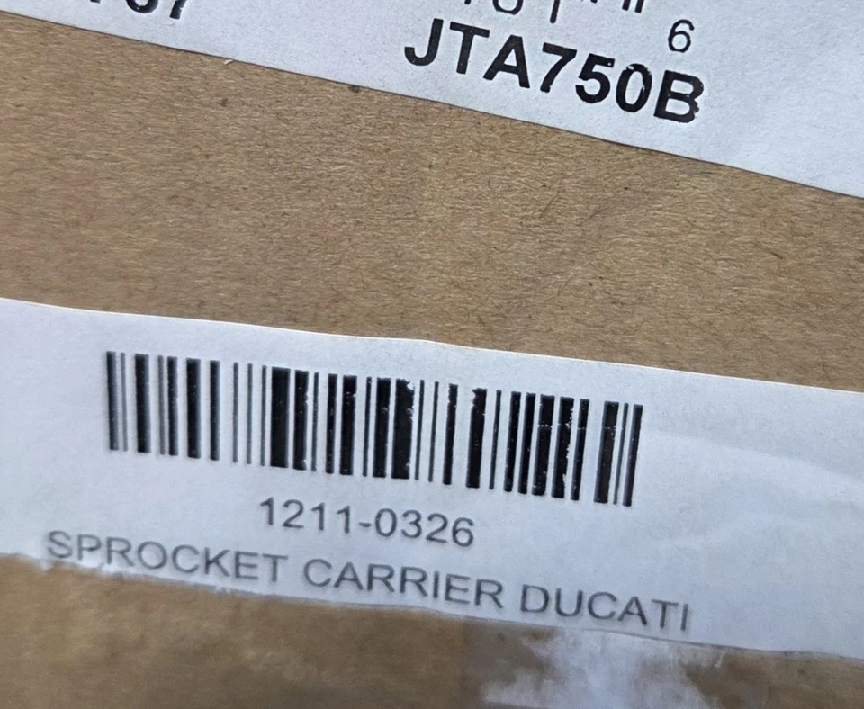 Adaptador portapiñones JT Billet 95-23 Ducati 748/796/800/820/848/916/996/998 Foto 2 de 4