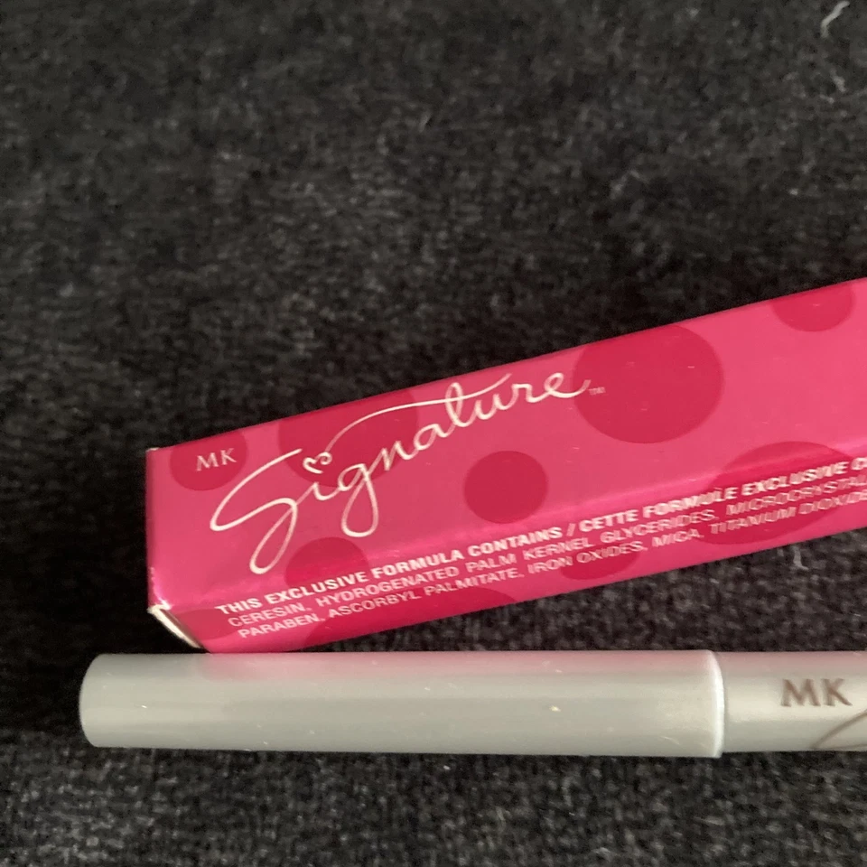 Mary Kay Signature Brow Liner Blonde 9152 .01 oz - Image 2 of 4