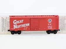 N Scale Micro-Trains MTL #20186 GN Great Northern Circus Car 40' Box Car #19617