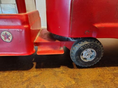 VINTAGE 1950s BUDDY L TOUR WITH TEXACO RED METAL SEMI-TANK HAULER TRUCK - Picture 9 of 16