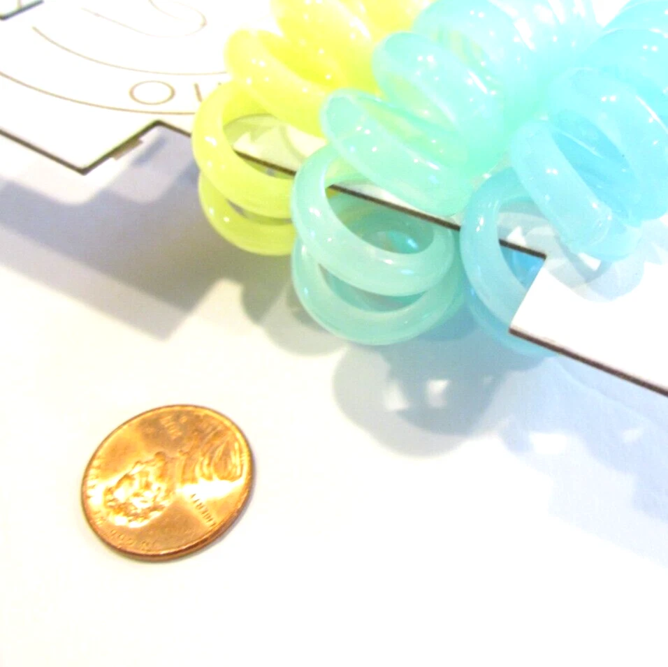 Corbatas de pelo Urban Outfitters espiral bobina primavera Pascua colores amarillo verde azul Foto 4 de 4