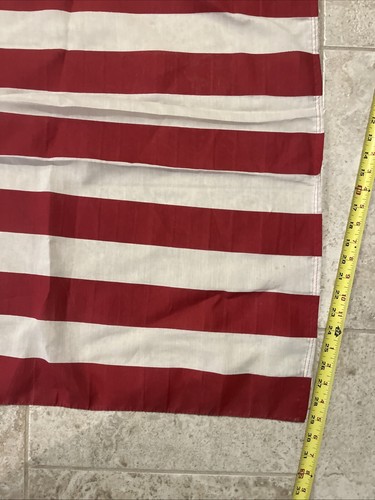50 estrellas American Flag Valley Forge Flag Co 30” X 56” ver fotos daños menores - Imagen 7 de 10