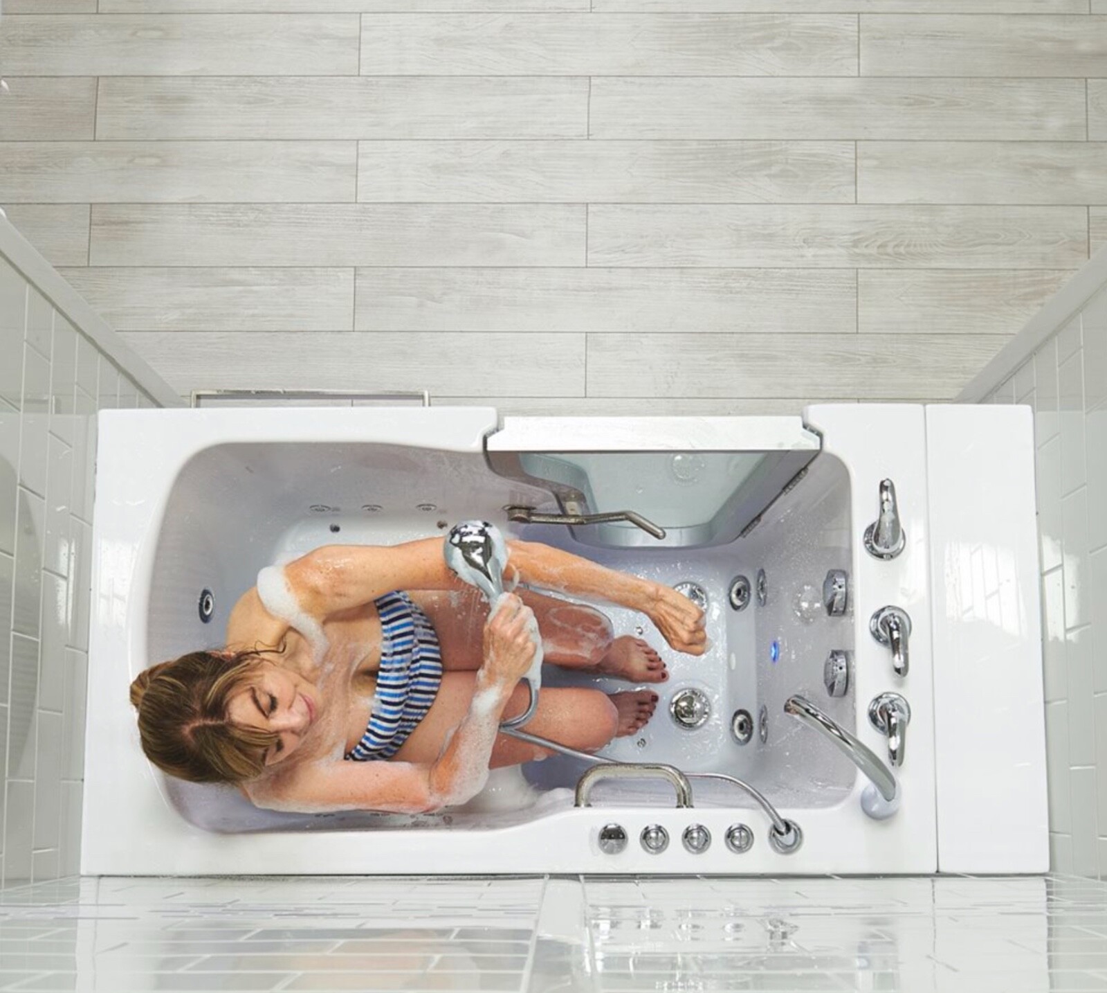 Ella’s Bubbles Ultra Acrylic Walk in Tub, New in Box eBay