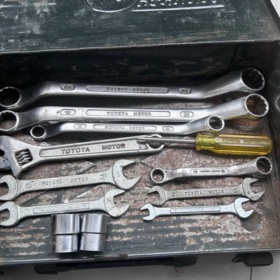 自動車部品KYOTOTOOLKTC Vintage TOYOTA MOTOR Toolbox Offset Socket Wrench Screwdriver Car